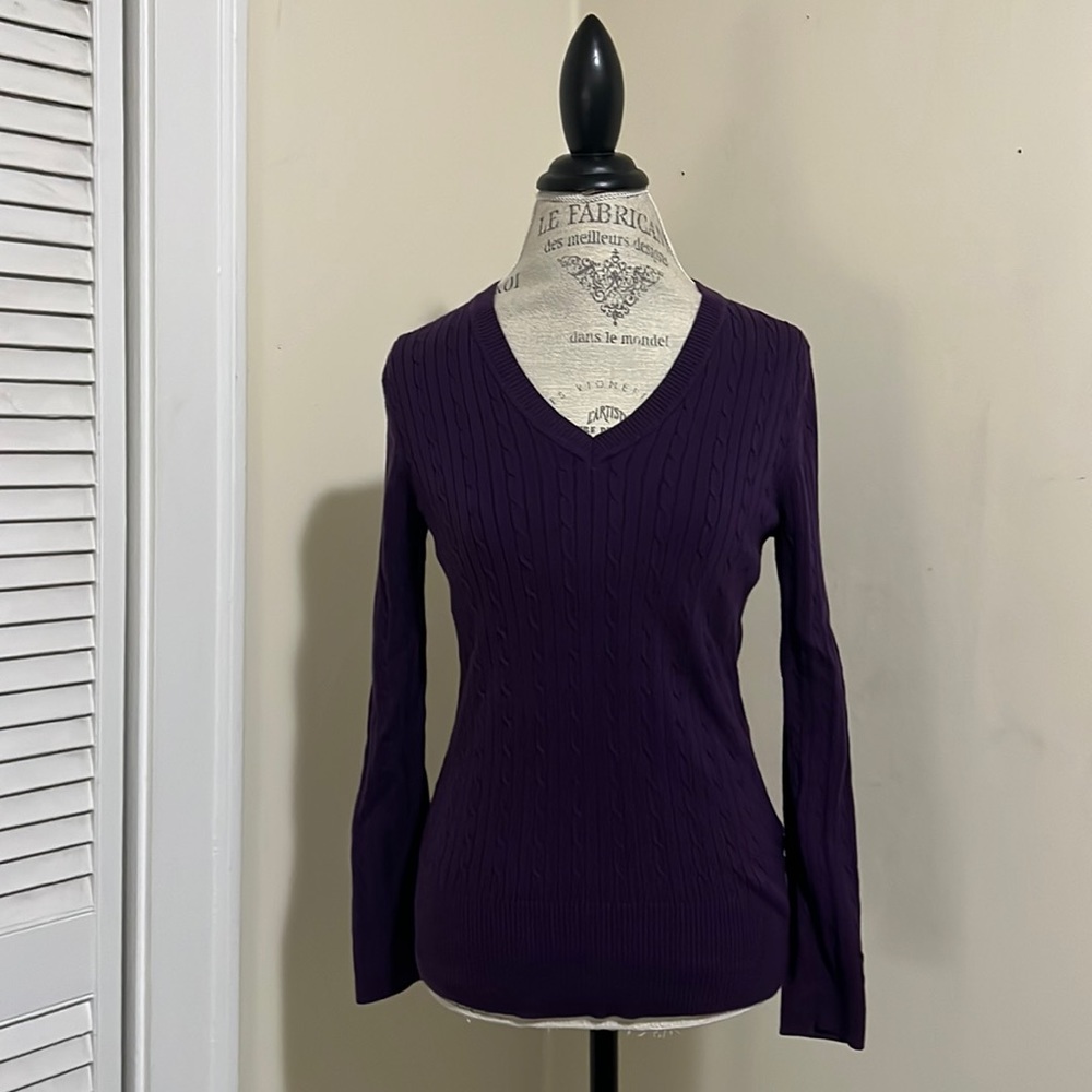 Tommy Hilfiger, cableknit, V-neck, eggplant, sweater size large